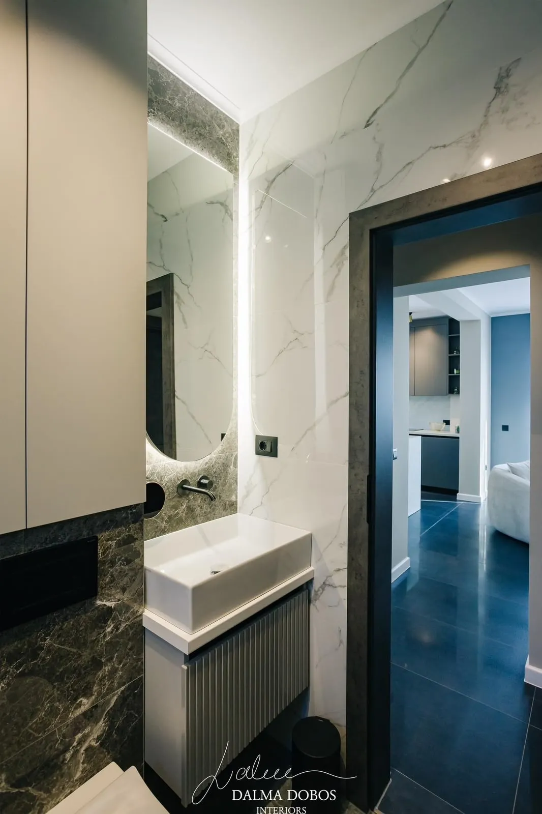 Baie premium cu marmură albă