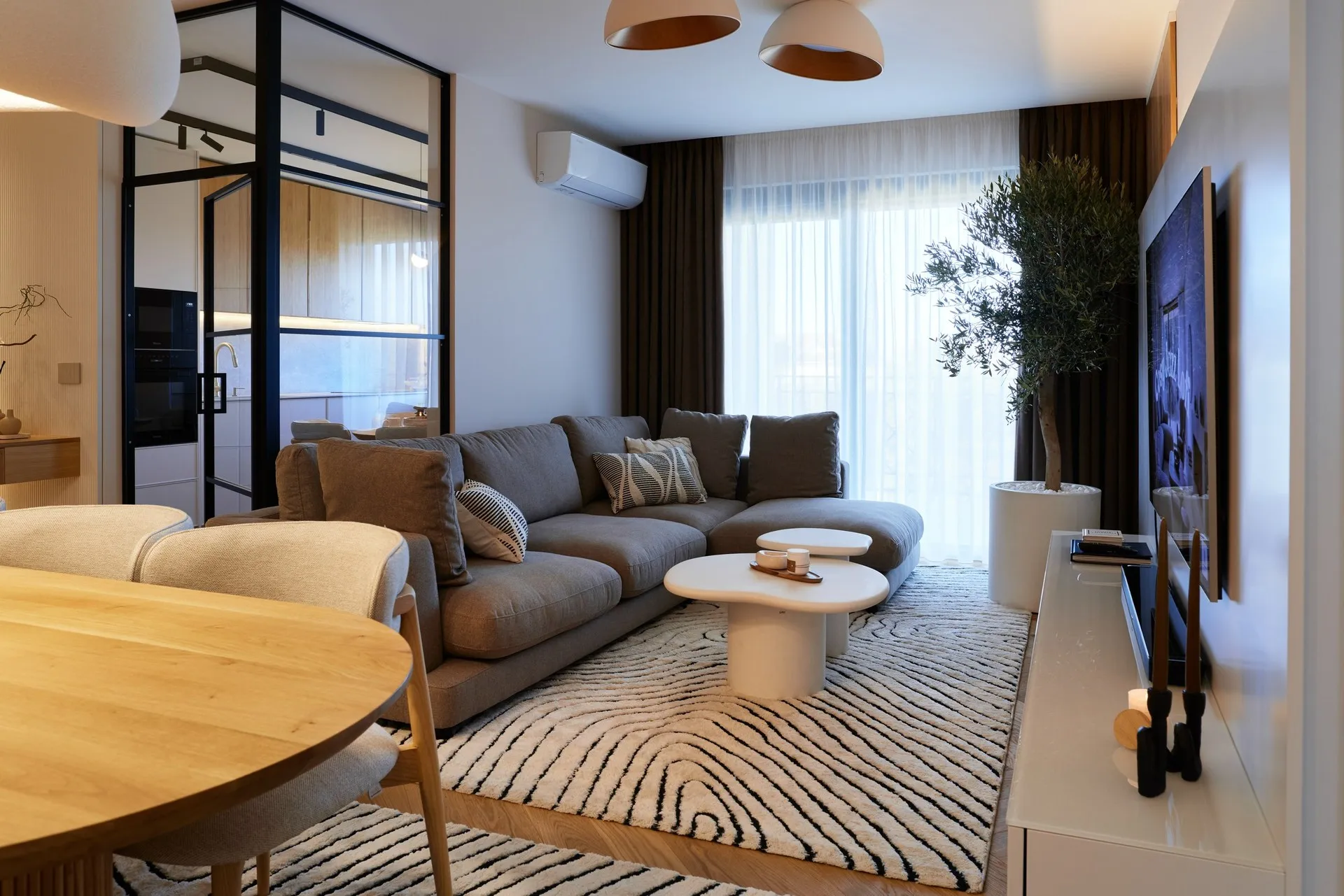 Casă complet renovată — imagine 6